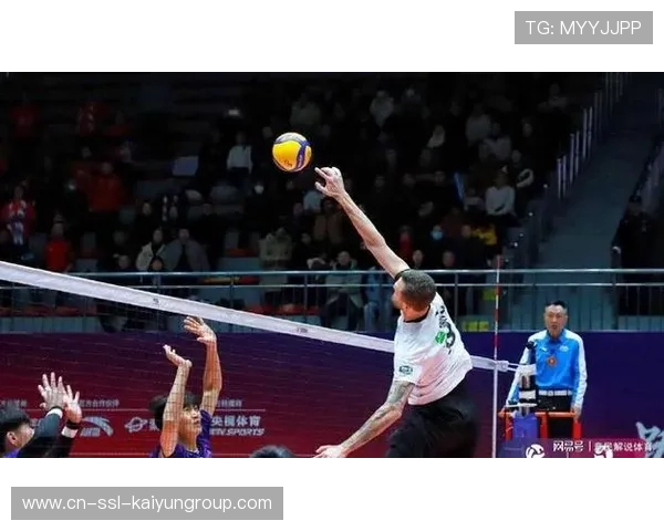 男排在拦网训练中提升判断速度，封堵效率提高